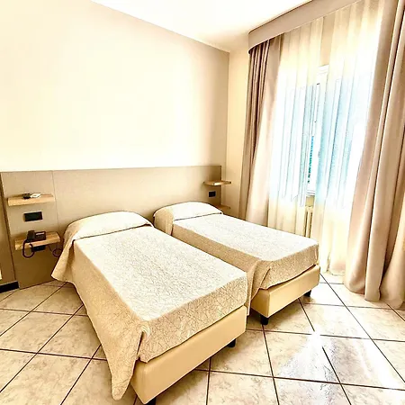La Rotonda Hotel 3*