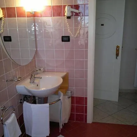 فندق La Rotonda 3*